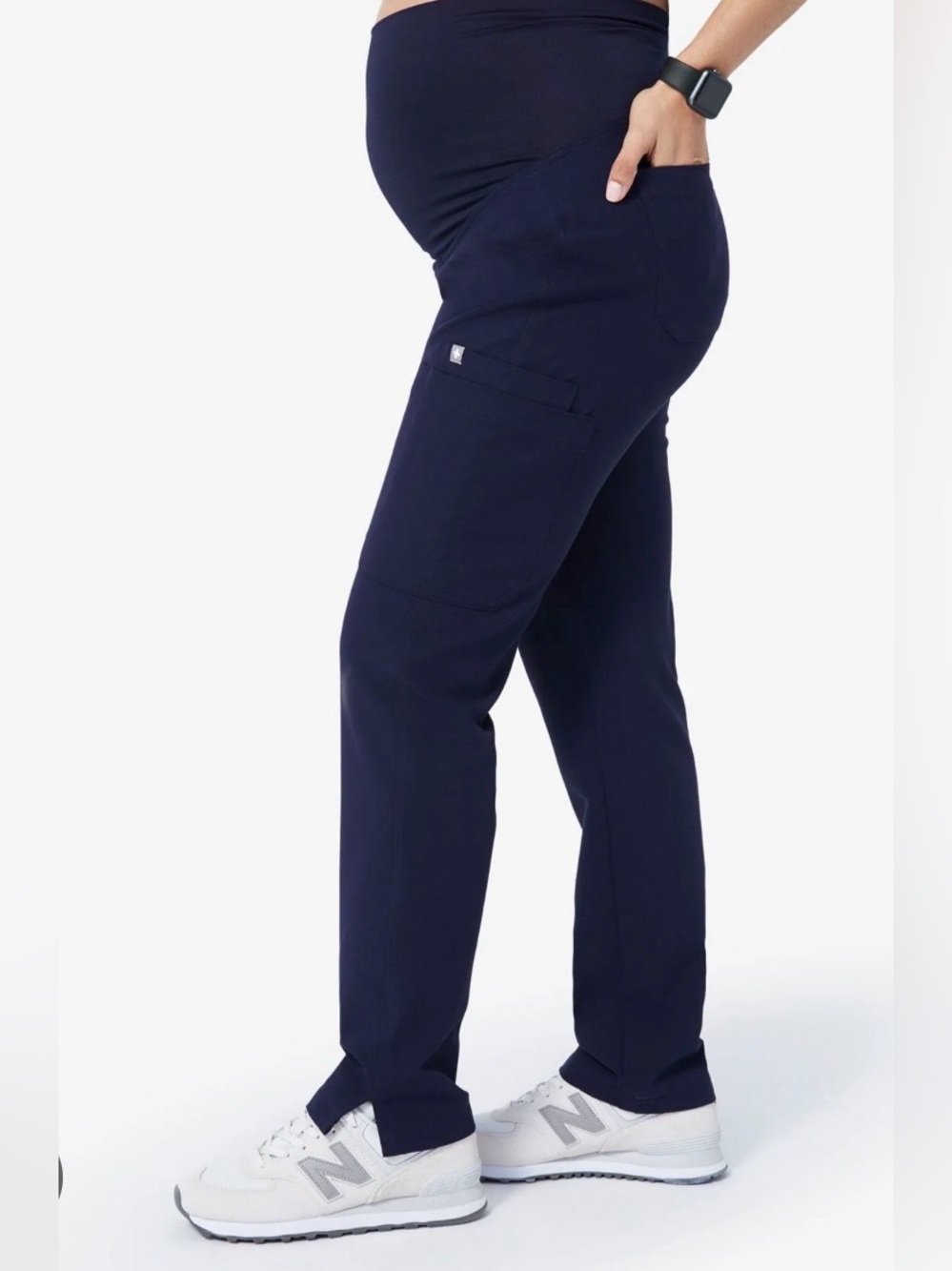 Figs Yola Maternity Scrub Pants in Navy - size large